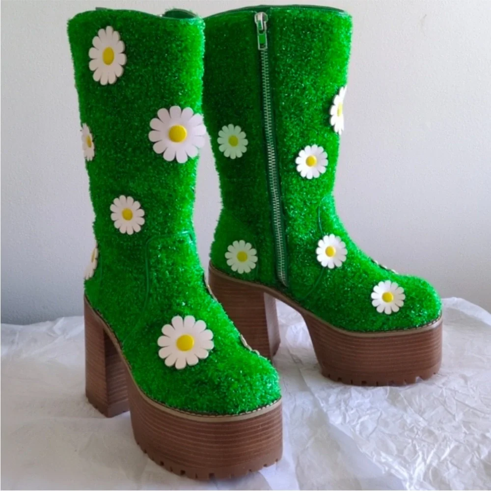 IT’S ALWAYS GREENER PLATFORM HEELED BOOTS  DELIA*S BY DOLLS KILL WOMENS 7 RARE!!